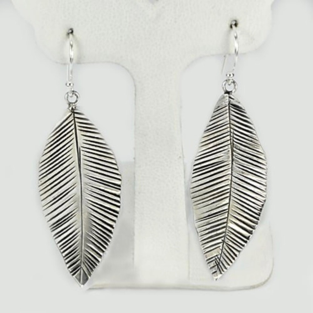 Sterling Silver Leaf Earrings 5.02 G.
